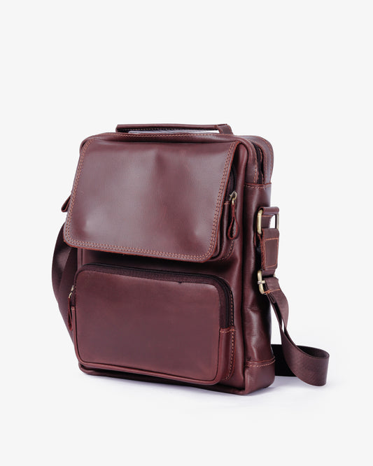 Men's leather crossbody bag